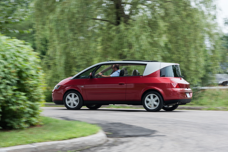 Illustration for article titled The 2002 Renault Avantime Is The Stuff Of A Child's Imagination